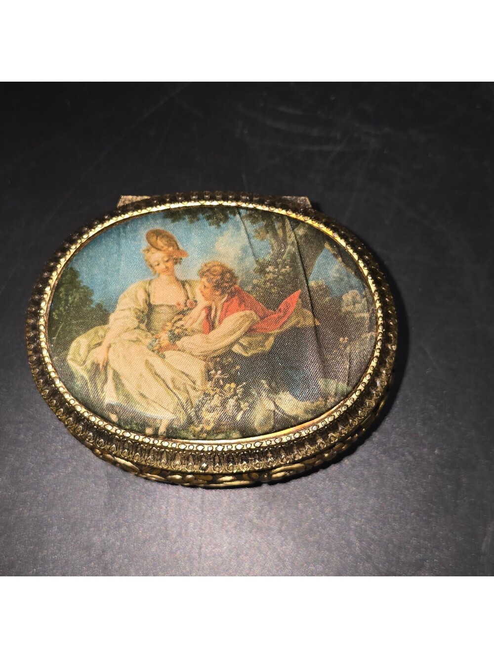 Vintage Sankyo Japan Musical Trinket Box Fragonard Courting Couple Footed WORKS